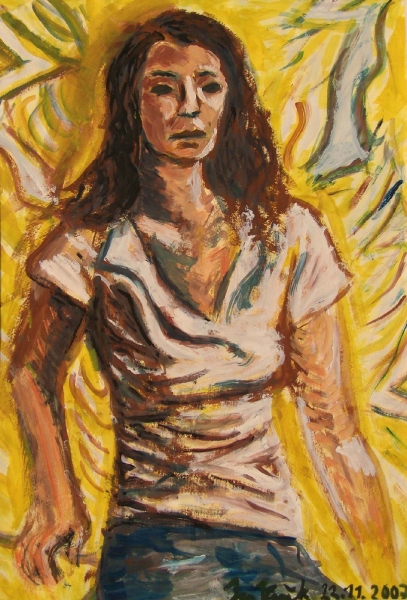 Portrét dívky na žlutém pozadí